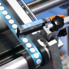 Этикетировщик автоматический  AS-P01D с принтером  напольный для плоских предметов